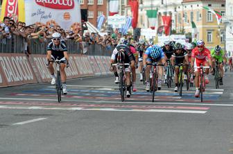 Slovenski junak na Giru z veliko zmago odprl nova vrata