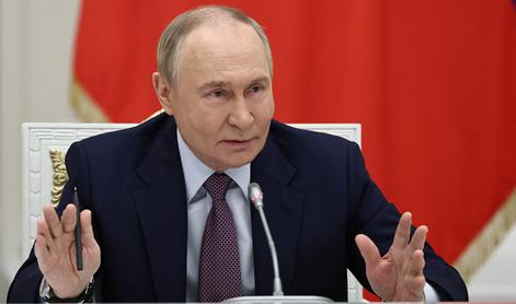 Putin obljubil nadaljevanje dialoga, a zagrozil z močnim odzivom