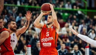 Cedevita Olimpija po velikem preobratu in podaljšku do zmage v Sarajevu.