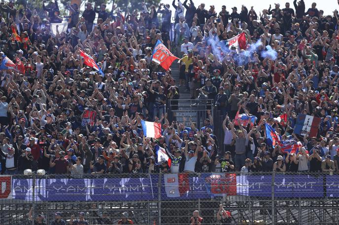 Le Mans navijači motoGP | V Le Mansu je dirko spremljalo krepko nad 300 tisoč ljubiteljev motociklizma! Vsak dan je bilo v Le Mansu več kot 100 tisoč gledalcev. | Foto Guliverimage