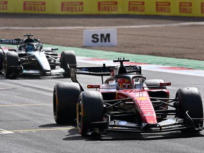 Panika Antonellija, Ferrari po nesreči Verstappna zapravil dvojno zmago