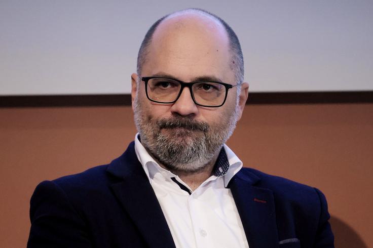 "Če pri pridelavi hrane pričakujemo čedalje več, kot so varovanje okolja, spoštovanje pravic delavcev in poštene odkupne cene za kmete, v trgovinah ne moremo pričakovati nižjih maloprodajnih cen," opozarja Aleš Kuhar. | Foto: STA