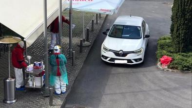 Serološki testi na koronavirus bi nam lahko močno skrajšali karanteno