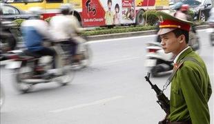 Vietnamski policisti ne smejo več nositi sončnih očal
