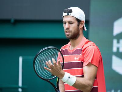 Drugi nosilec Auger-Aliassime izpadel v prvem krogu Pekinga