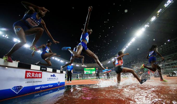 Nič ne bo z atletskim turnirjem v Šanghaju. | Foto: Reuters