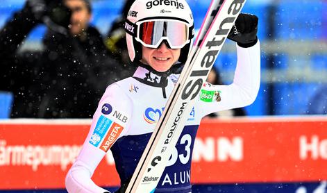 V živo: diši po izjemnem slovenskem dnevu, Prevc po polovici vodi, Vodan druga