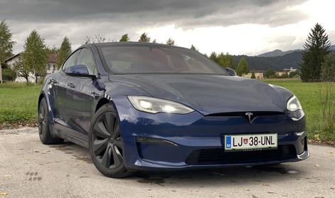 Tesla model S - poslovna “raketa” za avtoceste s skoraj 600 kilometri dosega