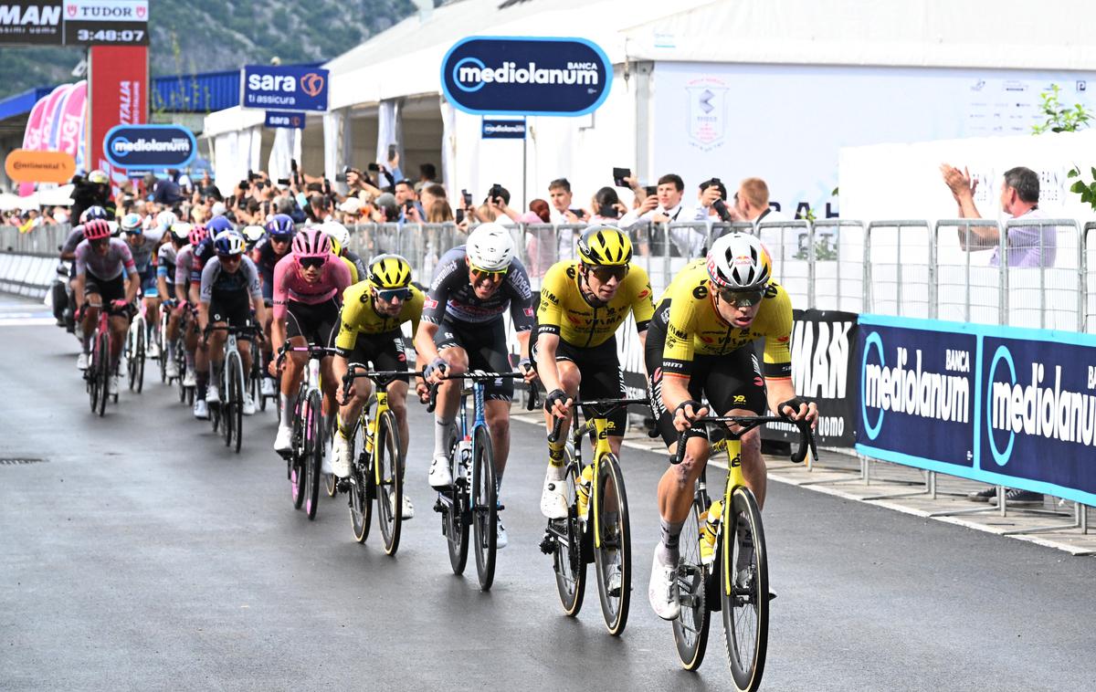 Wout van Aert, Giro 2025 | Wout van Aert je danes delal za Olava Kooija. | Foto Reuters