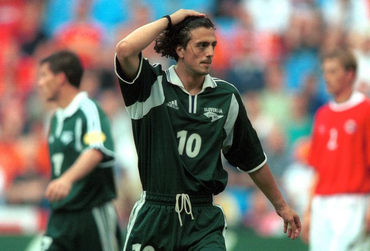 Zlatko Zahović je za slovensko reprezentanco na 80 tekmah dosegel kar 35 zadetkov. Zadnjo tekmo je odigral v Ženevi, ko je bil njegov soigralec tudi mladi debitant Saša Jakomin. Mariborčan se je tudi v Švici vpisal med strelce. | Foto: Guliverimage/Vladimir Fedorenko