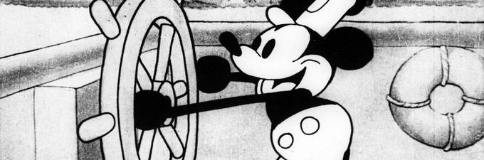 Kratki risani film, v katerem sta Miki in Mini Miška prvič zablestela na filmskem platnu, je hkrati prva Disneyjeva risanka s sinhroniziranim zvokom. Ta je vseboval tako zvoke likov kot glasbeno podlago. Vizionarski striček Walt je že zelo zgodaj vedel, da je sinhroniziran zvok prihodnost filma. • Ob 8.10. │Čez dan se bo zvrstilo še 12 epizod kratkih arhivskih Disneyjevih risank.

 | Foto: 