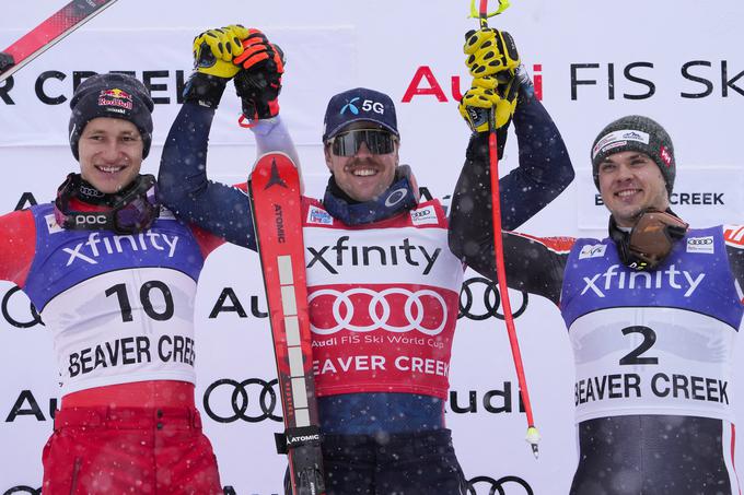Na zmagovalnem odru so se znašli (od leve proti desni) Švicar, Norvežan in Kanadčan. | Foto: Reuters