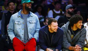 Kako huda je poškodba prsta pri Luki Dončiću? #video