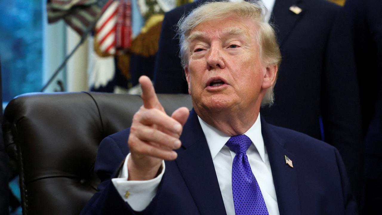 Peterico pridržanih izpustili, Trump je šokiran: Jaz tega ne bi storil