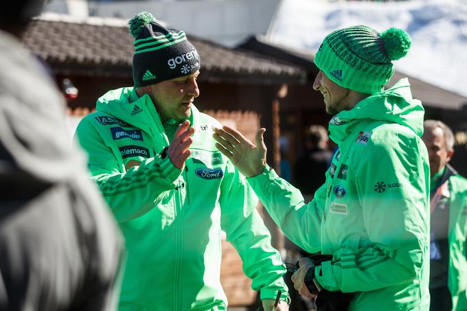 Upal je, da bo imel drugačen trening kot preostali, saj se je vračal po operaciji kolena. Poudaril je, da ga skakalni trenerji lep čas niso klicali. | Foto: Vid Ponikvar