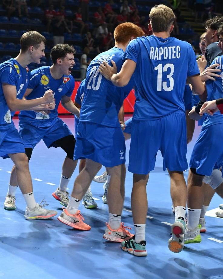 V nedeljo jih čaka obračun za zlato z Nemci. | Foto: Maja Nastić