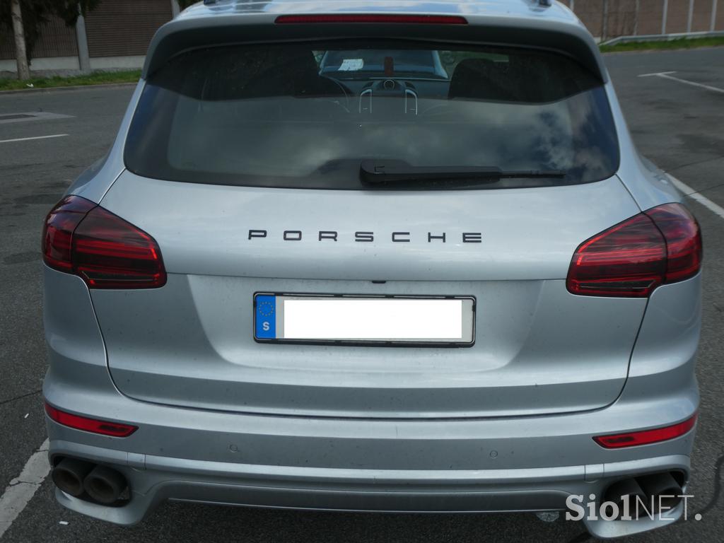 Ukradeno vozilo Porsche Cayenne