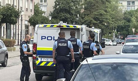 Policijska akcija v središču Ljubljane: osumljenec se je upiral aretaciji #foto