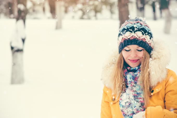 Ženska, sprehod, zima, sneg | Foto: 