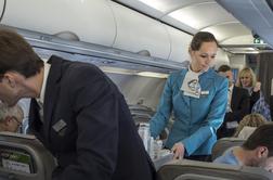 Na letalih Adrie Airways dovoljeno uporabljati mobilnike