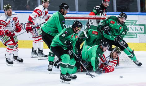 Olimpiji power-play znova ni stekel, Bolzano odpeljal poln plen