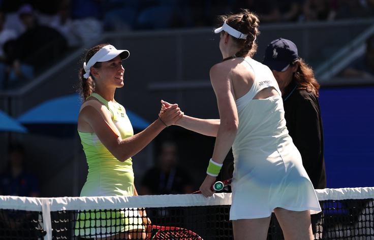 Elena Ribakina je predstavljala previsoko oviro za Kajo Juvan. | Foto: Reuters