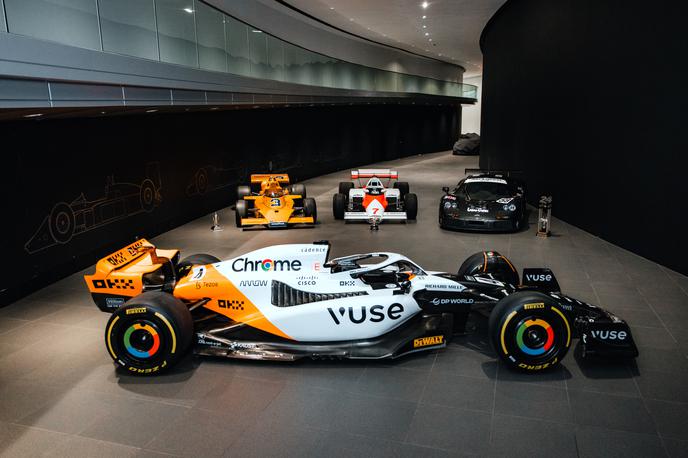 McLaren 60 let Monako | McLaren za dirko v Monte Carlu. In v ozadju trije legendarni dirkalniki, ki so mu "dali" svoje barve. | Foto Mclaren