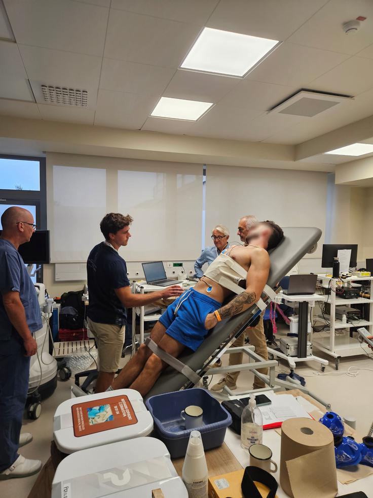  Gre za simulacijo breztežnosti v vesolju. | Foto: STA
