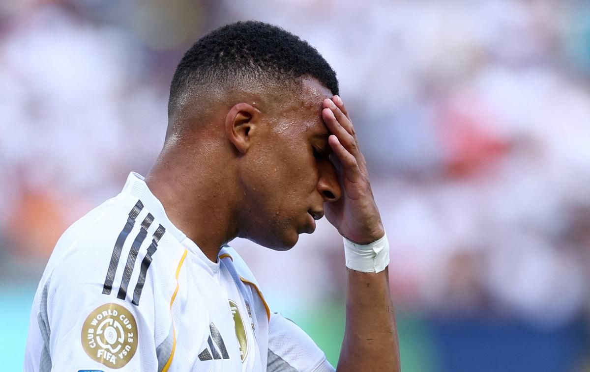 Kylian Mbappe | Kylian Mbappe se je pomeril prvič v dresu belih baletnikov proti nekdanjemu klubu PSG, a mu ni bilo do veselja. | Foto Reuters