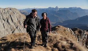 Ena bolj nenavadnih gorniških knjig, ki sporoča – svet je lep