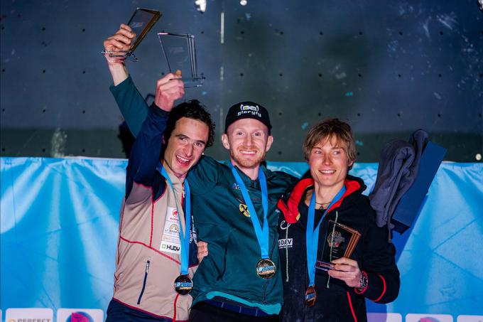 Jakob Schubert je osvojil 20. zmago svetovnega pokala v težavnostnem plezanju, Čeh Adam Ondra je bil drugi, Nemec Alexander Megos pa mesto za njim. | Foto: Lena Drapella/IFSC