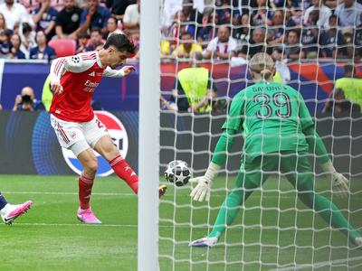 PSG nemočen, Arsenal vodi že od šeste minute #vŽivo