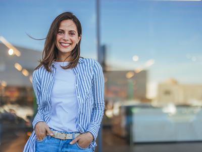 Današnji horoskop: samski ovni boste dobili odgovor, raki boste zelo priljubljeni