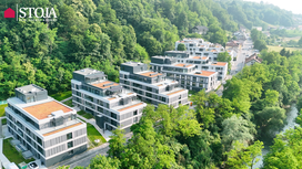 Park Devana, Stoja Trade