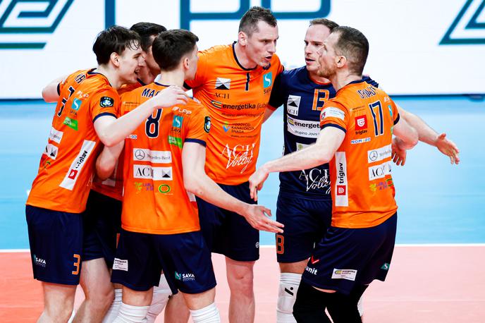 Pokal CEV: ACH Volley - Fenerbahče | ACH Volley je ugnal Alpacem Kanal. | Foto Aleš Fevžer