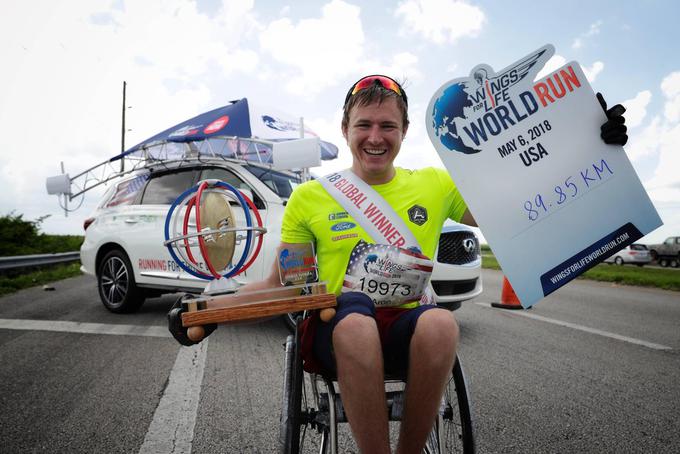 Šved Aron Anderson je že dvakrat zapored postal globalni zmagovalec teka Wings For Life World Run. Letos bo tek izpustil, bo pa informacijo o pomenu globalnega gibanja za iskanje zdravila za poškodbe hrbtenjače širil kot ambasador. | Foto: Red Bull Content Pool