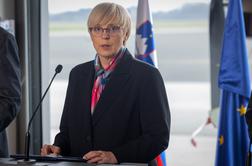 Predsednica si želi več pooblastil, javnost pa to zavrača