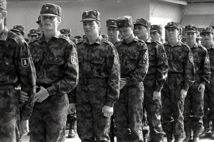 Slovenski naborniki leta 1991.  | Foto: Tone Stojko