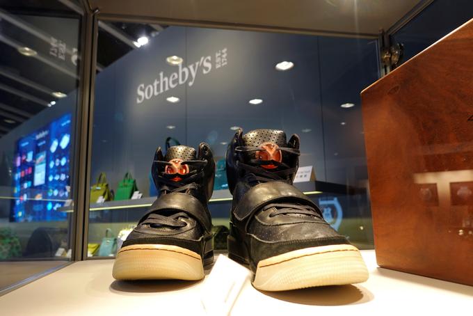 Superge so bile prototip linije Yeezy, ki sta jo za Nike razvila Kanye in Mark Smith. | Foto: Reuters