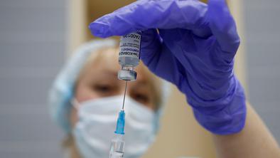 Vrh EU: cepiva se bodo zdaj delila po tem ključu