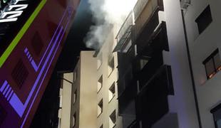Po požaru za več sto tisoč evrov škode, ena oseba se bori za življenje