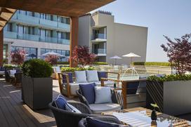 PUY1_Adriatic bar terrace_2021_1200
