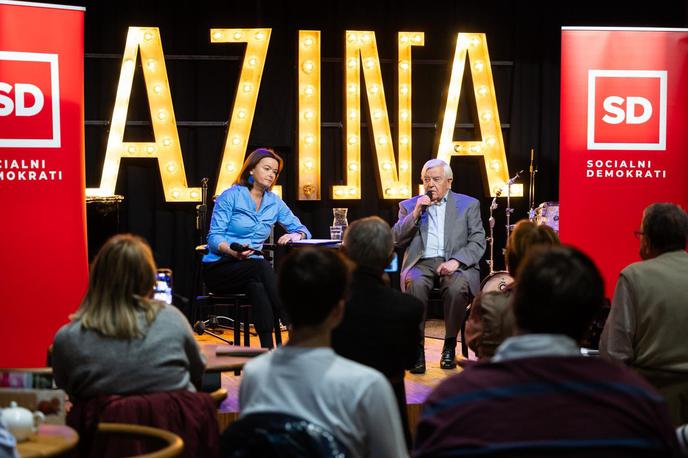 Tanja Fajon, Milan Kučan | Prvi predsednik republike Milan Kučan je poudaril pomen skupnosti in zaupanja v politiko. | Foto Tanja Fajon/X