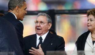 Fidel Castro pozdravil rokovanje brata Raula z Barackom Obamo