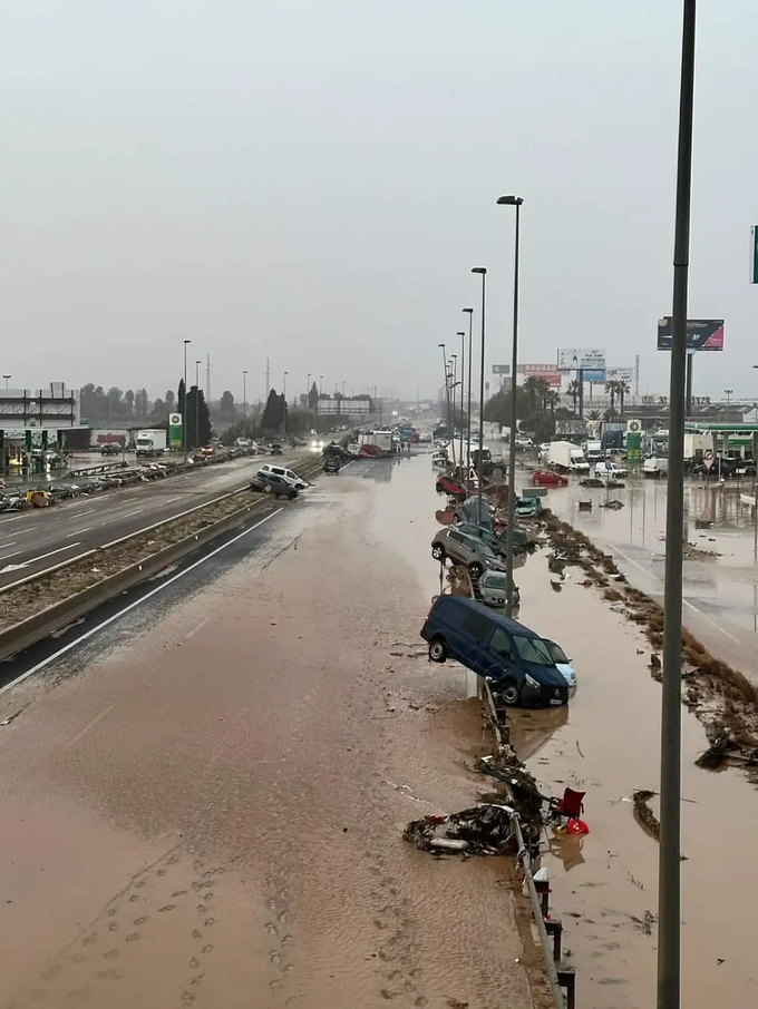 Grozljive posledice poplav | Foto: Foto: Meteo Trás os Montes - Portugal / F