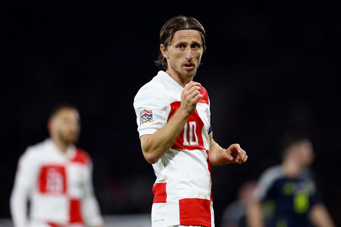 hrvaška nogometna reprezentanca Luka Modrić | Luka Modrić in soigralci potrjujejo uvrstitev v četrtfinale. | Foto Reuters