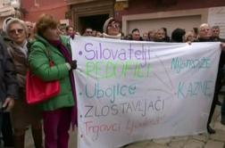 V hrvaških mestih protesti zaradi izpustitve osumljencev skupinskega posilstva