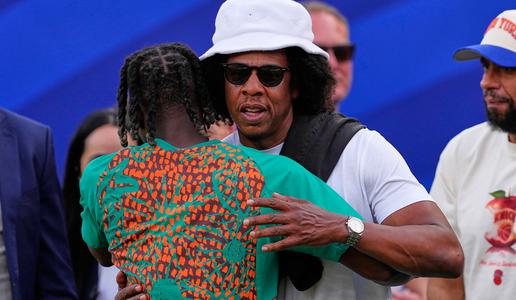Jay-Z je za nastop na Super Bowlu izbral kar samega sebe