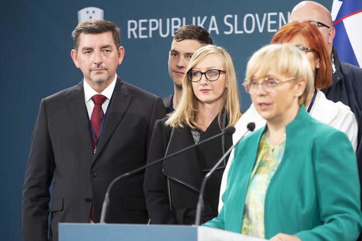 Obveljati bi moralo, da za vse to Nataša Pirc Musar ni vedela in s tem nima nič. | Foto: Bojan Puhek