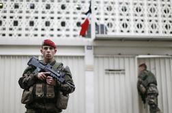 Štirje obtoženi zaradi podpore napadalcu v Parizu